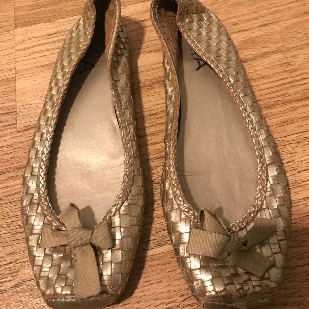 Leather gold flats Size 9